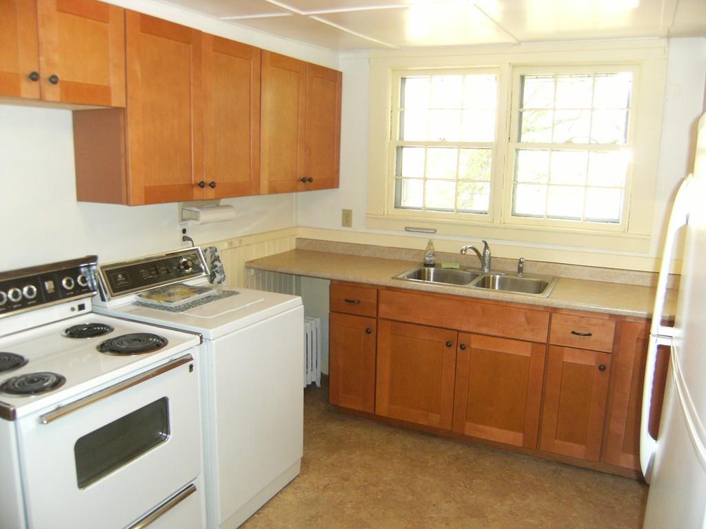19 Pontoosic Road Westfield, MA 01085 - Photo 3 of 30 Gallery Image 3