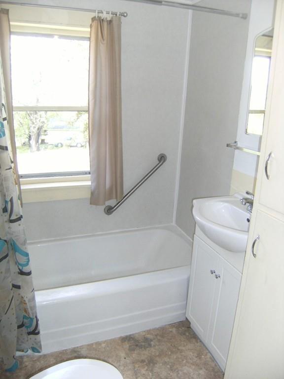 19 Pontoosic Road Westfield, MA 01085 - Photo 10 of 30 Gallery Image 10