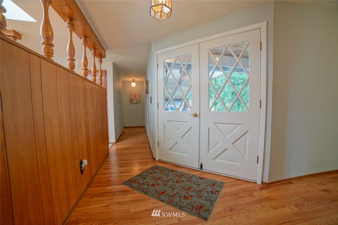 16407 Sylvester Road Southwest Burien, WA 98166 - Photo 13 of 25 Gallery Image 13