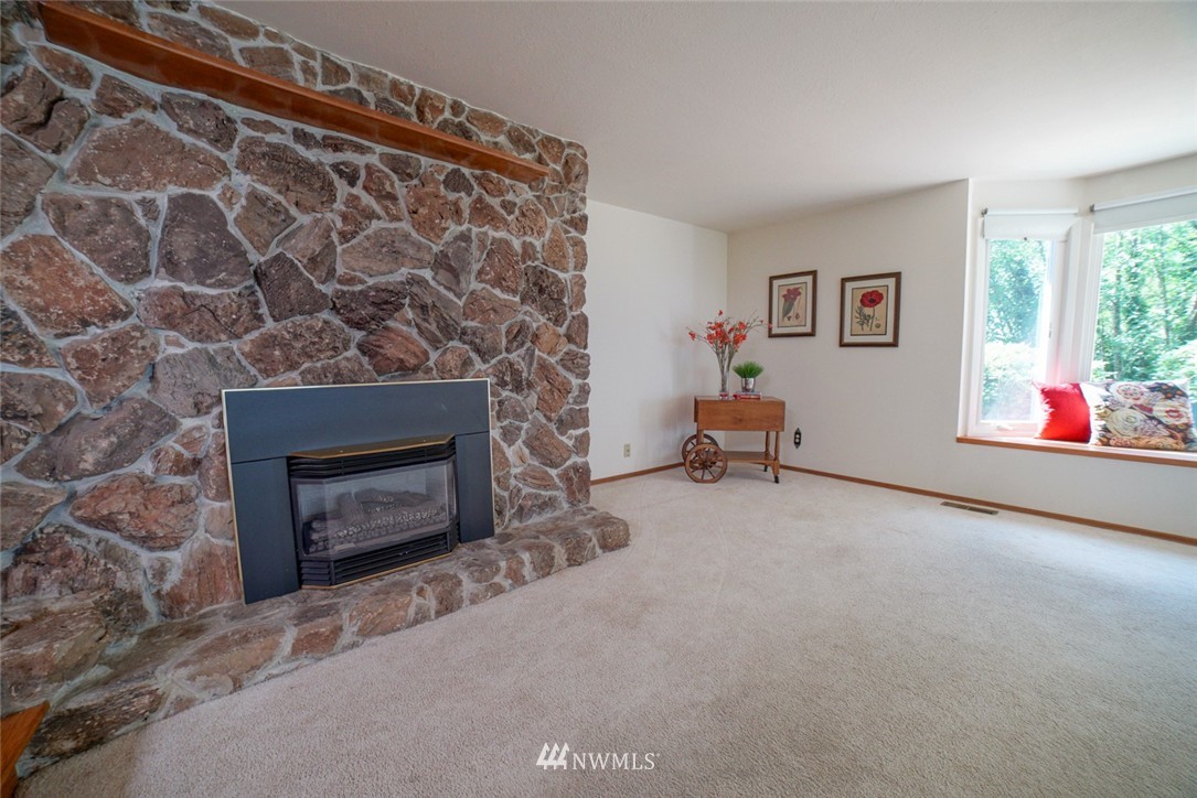 16407 Sylvester Road Southwest Burien, WA 98166 - Photo 15 of 25 Gallery Image 15