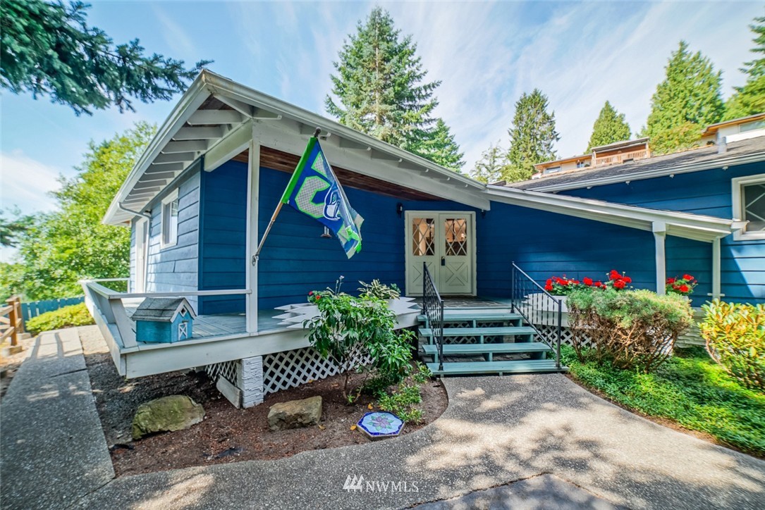 16407 Sylvester Road Southwest Burien, WA 98166 - Photo 3 of 25 Gallery Image 3