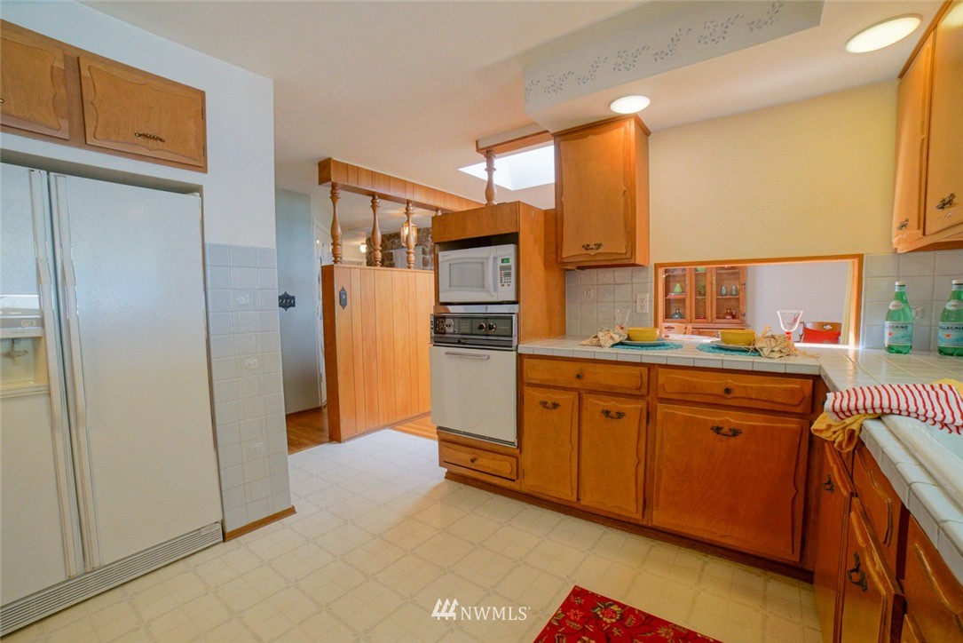 16407 Sylvester Road Southwest Burien, WA 98166 - Photo 22 of 25 Gallery Image 22