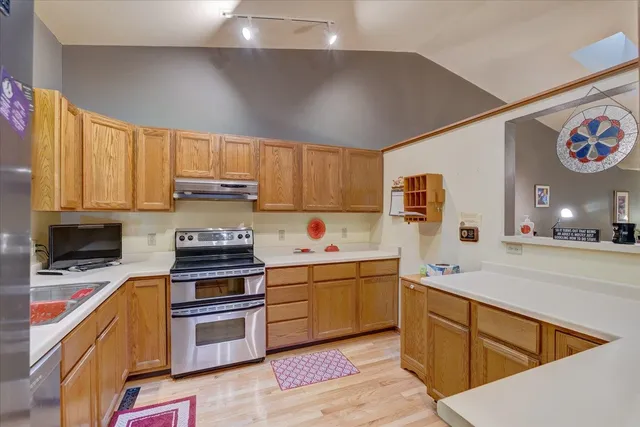 $339,900 | 711 Kensington Square, Stoughton, WI 53589