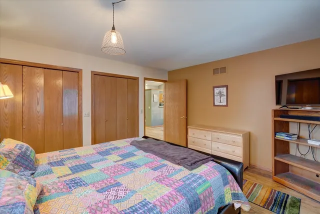 $339,900 | 711 Kensington Square, Stoughton, WI 53589