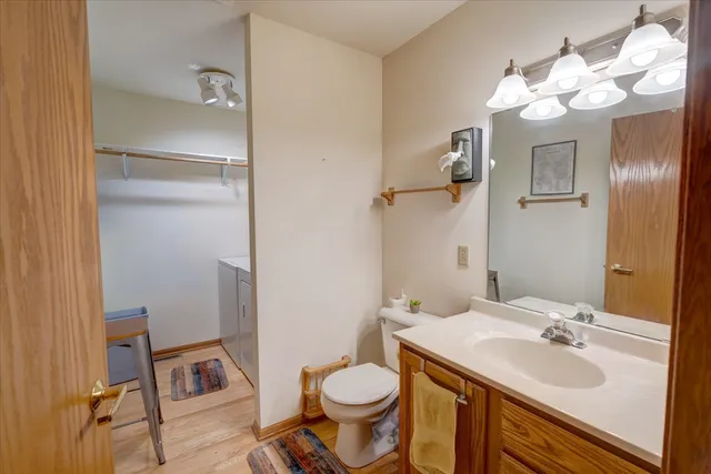 $339,900 | 711 Kensington Square, Stoughton, WI 53589