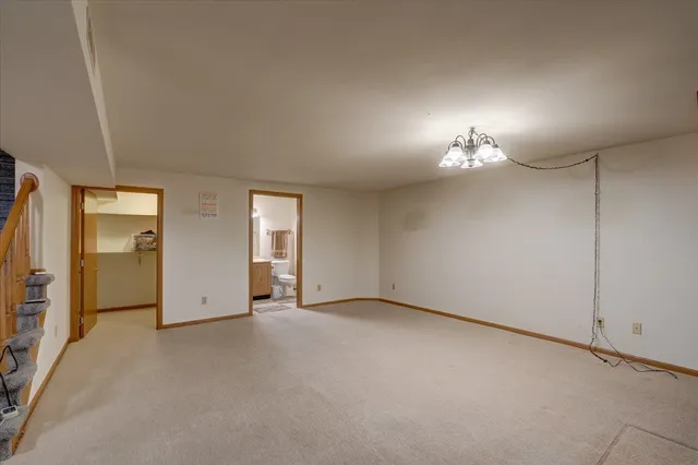 $339,900 | 711 Kensington Square, Stoughton, WI 53589