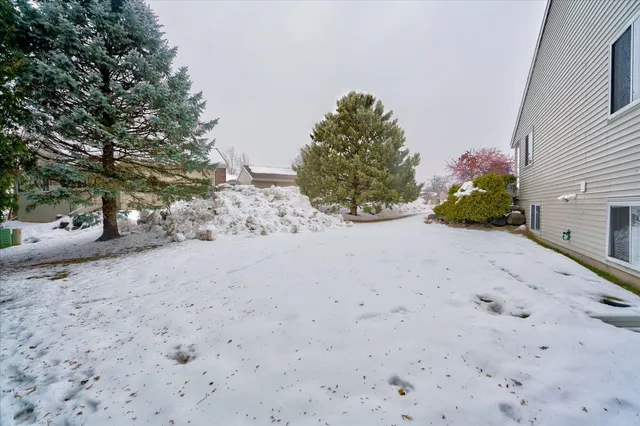 $339,900 | 711 Kensington Square, Stoughton, WI 53589