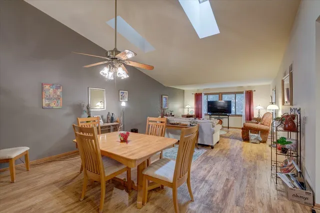 $339,900 | 711 Kensington Square, Stoughton, WI 53589