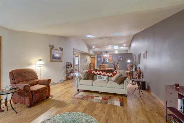 $339,900 | 711 Kensington Square, Stoughton, WI 53589