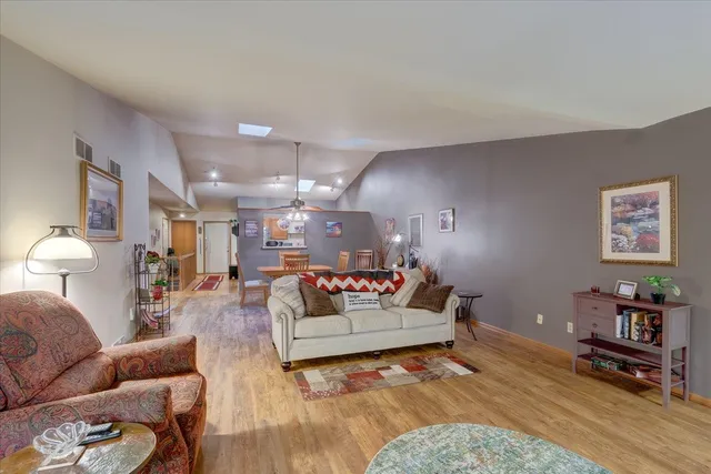 $339,900 | 711 Kensington Square, Stoughton, WI 53589