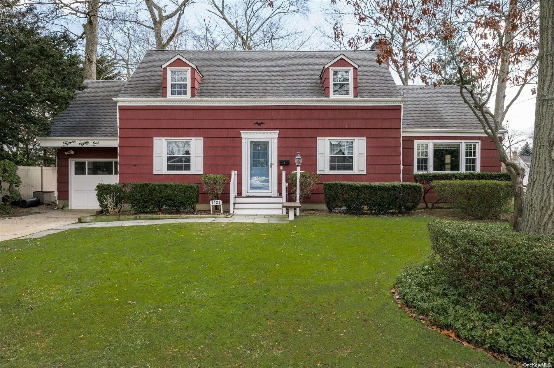 1581 James Road Wantagh, NY 11793 - Photo 1 of 1 a front view of a house with a yard