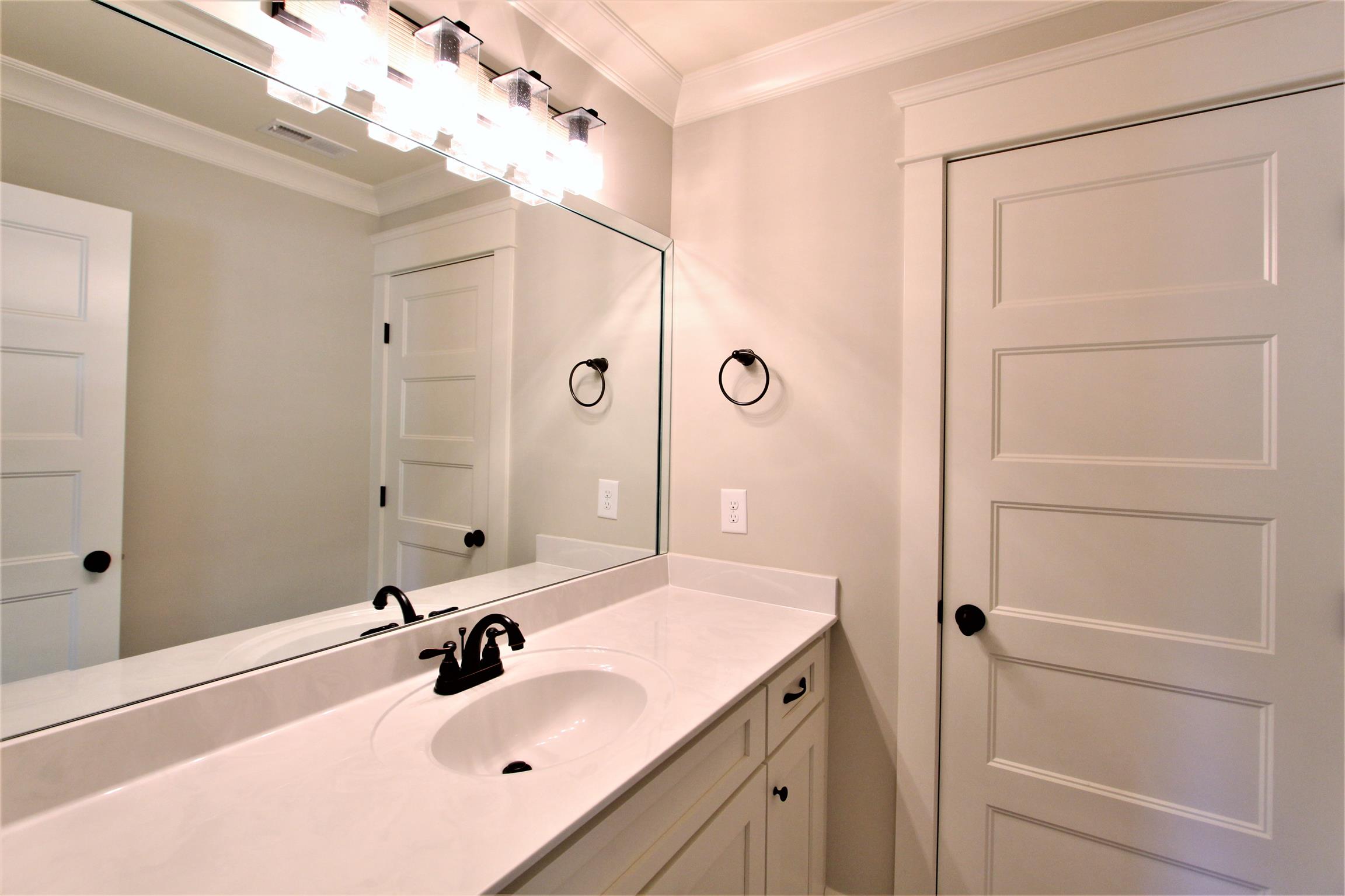 1223 Mires Road, Unit 15C Mount Juliet, TN 37122 - Photo 27 of 29 Secondary Bath