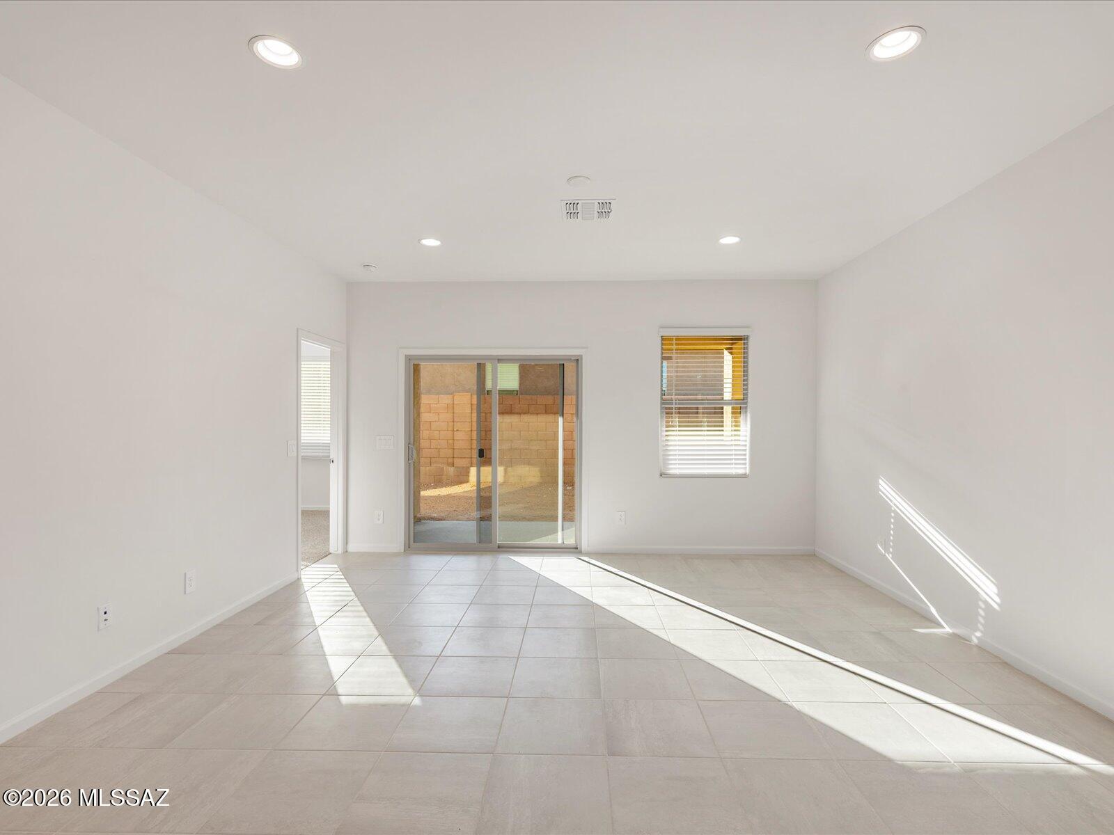 5175 West Gainer Ridge Road Tucson, AZ 85757 - Photo 9 of 16