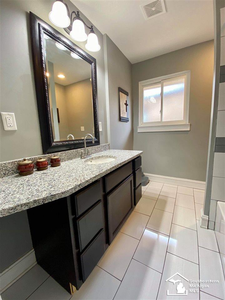 1843 Goddard Road Wyandotte, MI 48192 - Photo 43 of 67 50013869-43.JPG