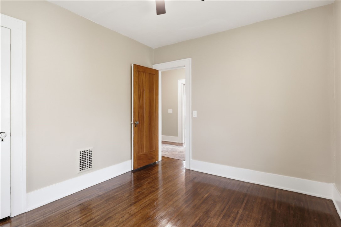 112 Roxborough Road Rochester, NY 14619 - Photo 25 of 35