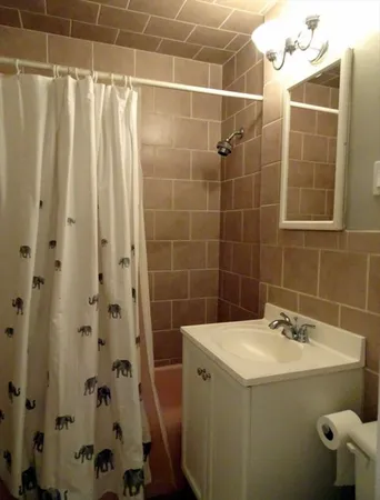 $2,375 | 15 University, Unit 22, Brookline, MA 02445