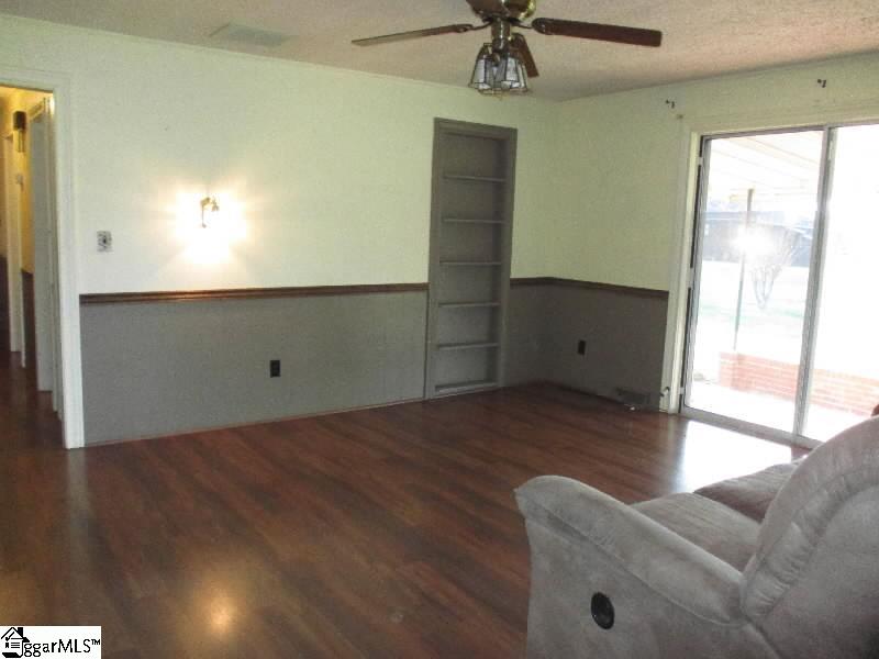 1761 Bellview Church Road Laurens, SC 29360 - Photo 12 of 19 Gallery Image 12
