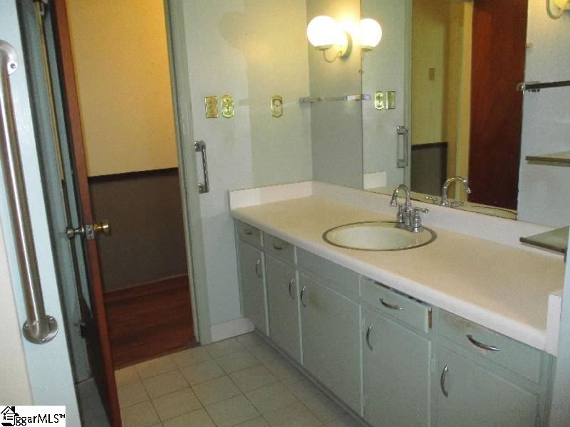 1761 Bellview Church Road Laurens, SC 29360 - Photo 13 of 19 Gallery Image 13
