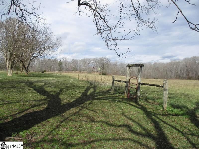 1761 Bellview Church Road Laurens, SC 29360 - Photo 16 of 19 Gallery Image 16