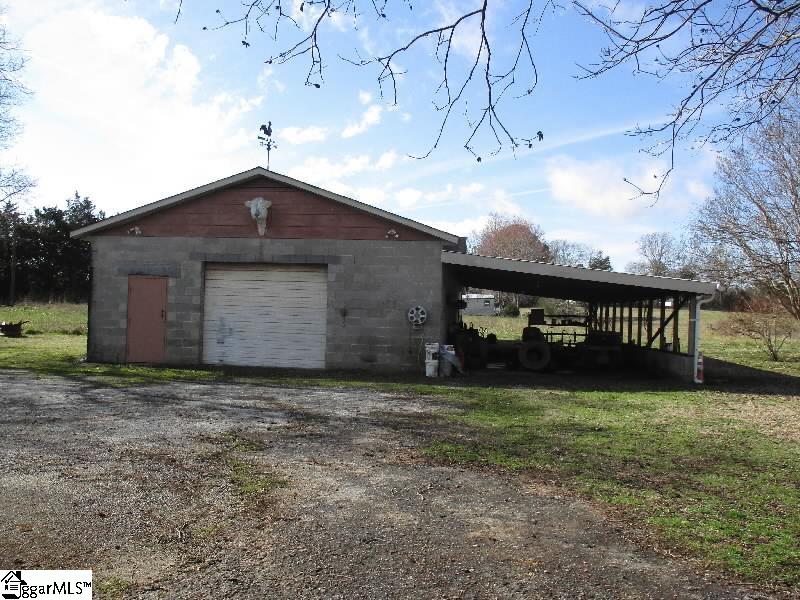 1761 Bellview Church Road Laurens, SC 29360 - Photo 3 of 19 Gallery Image 3