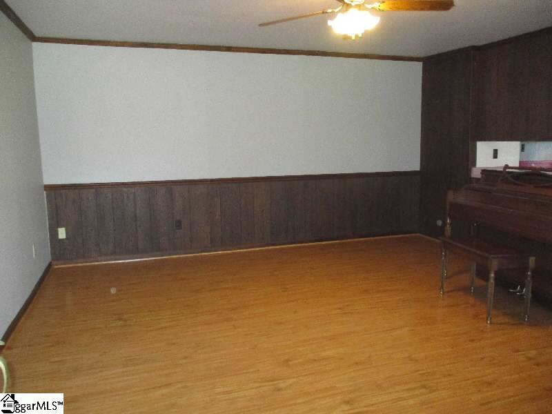 1761 Bellview Church Road Laurens, SC 29360 - Photo 10 of 19 Gallery Image 10