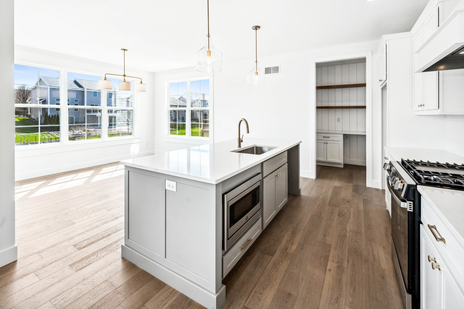 5017 Finlen Lane Bloomington, IL 61705 - Photo 17 of 60