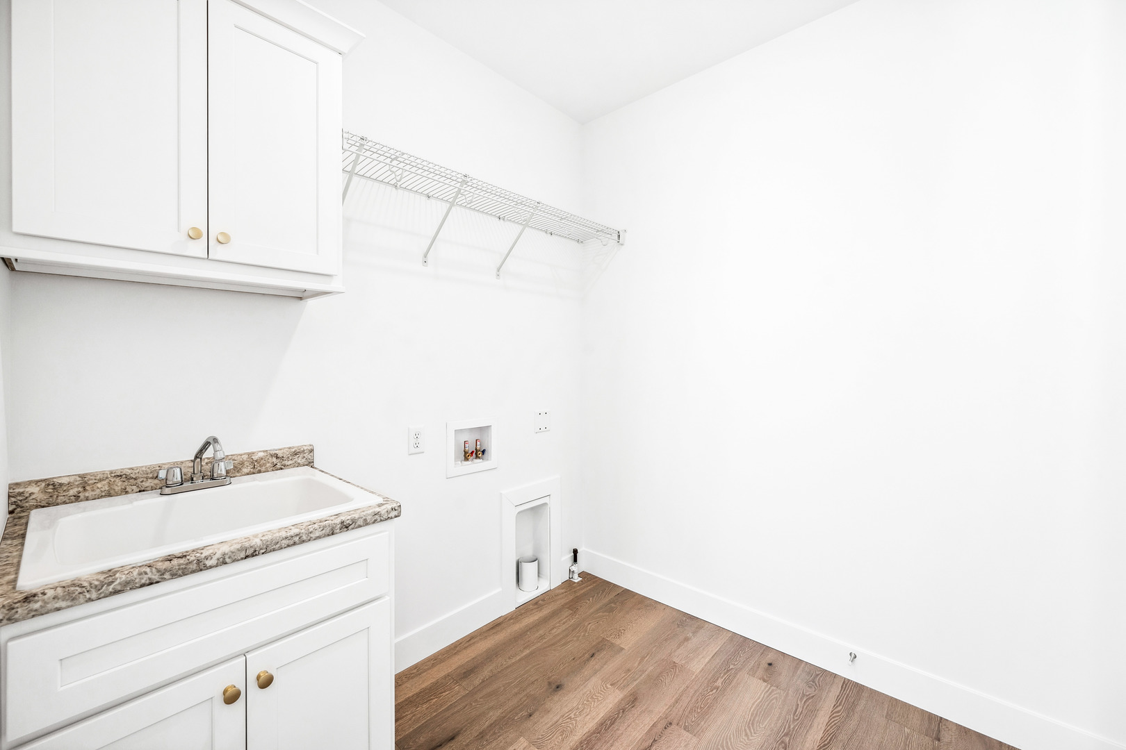 5017 Finlen Lane Bloomington, IL 61705 - Photo 30 of 60 a view of utility room