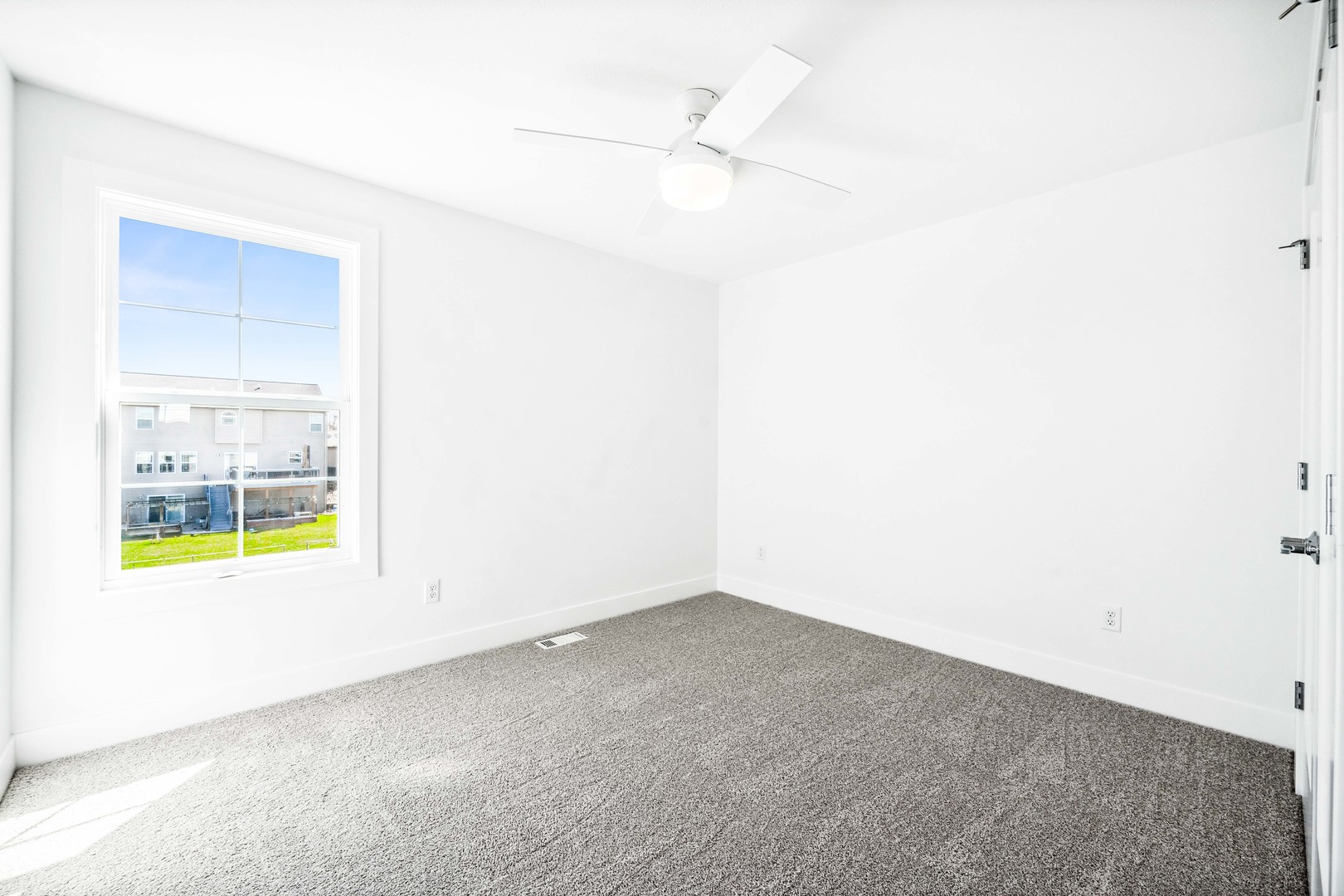 5017 Finlen Lane Bloomington, IL 61705 - Photo 38 of 60 a view of an empty room with a window