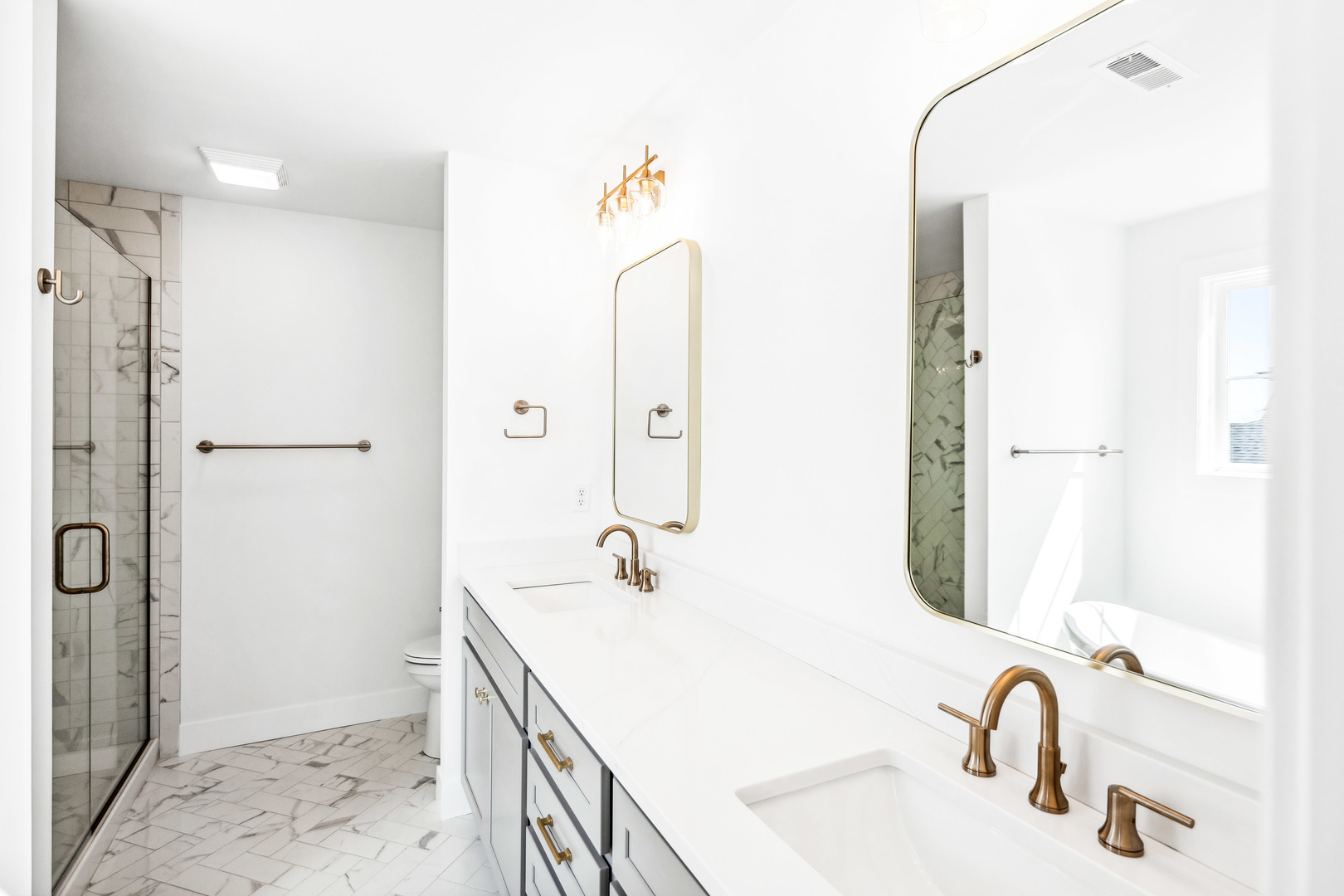 5017 Finlen Lane Bloomington, IL 61705 - Photo 44 of 60 a bathroom with a sink and a mirror