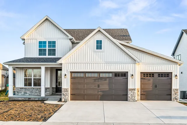 $549,900 | 5017 Finlen Lane, Bloomington, IL 61705