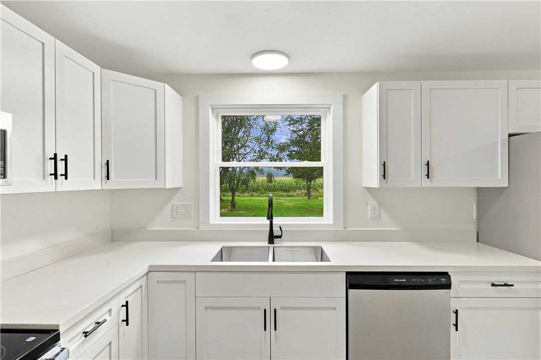 4171 Turner Road Canandaigua, NY 14424 - Photo 8 of 20 Gallery Image 8