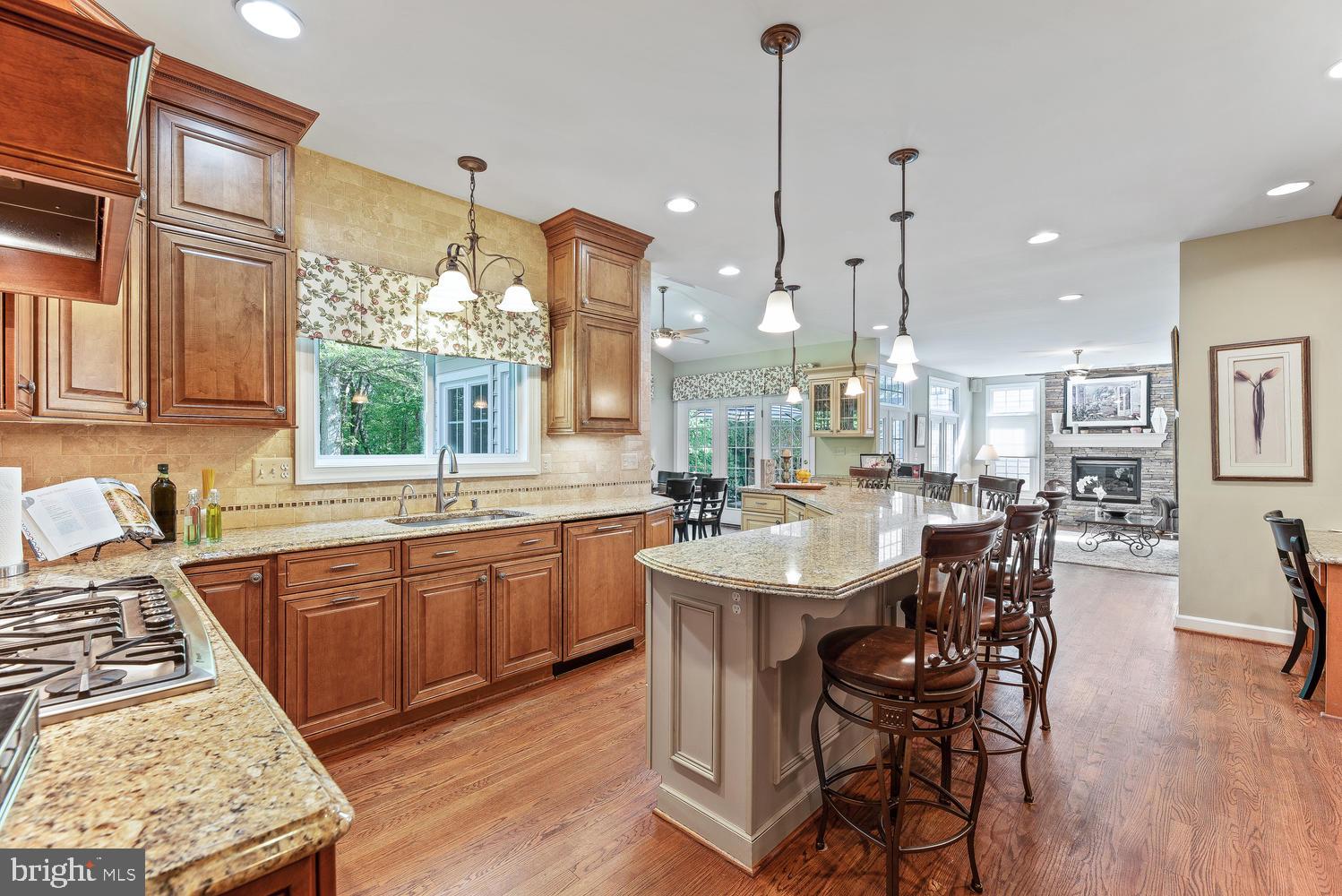 4508 Random Ridge Circle Olney, MD 20832 - Photo 5 of 41 Kitchen