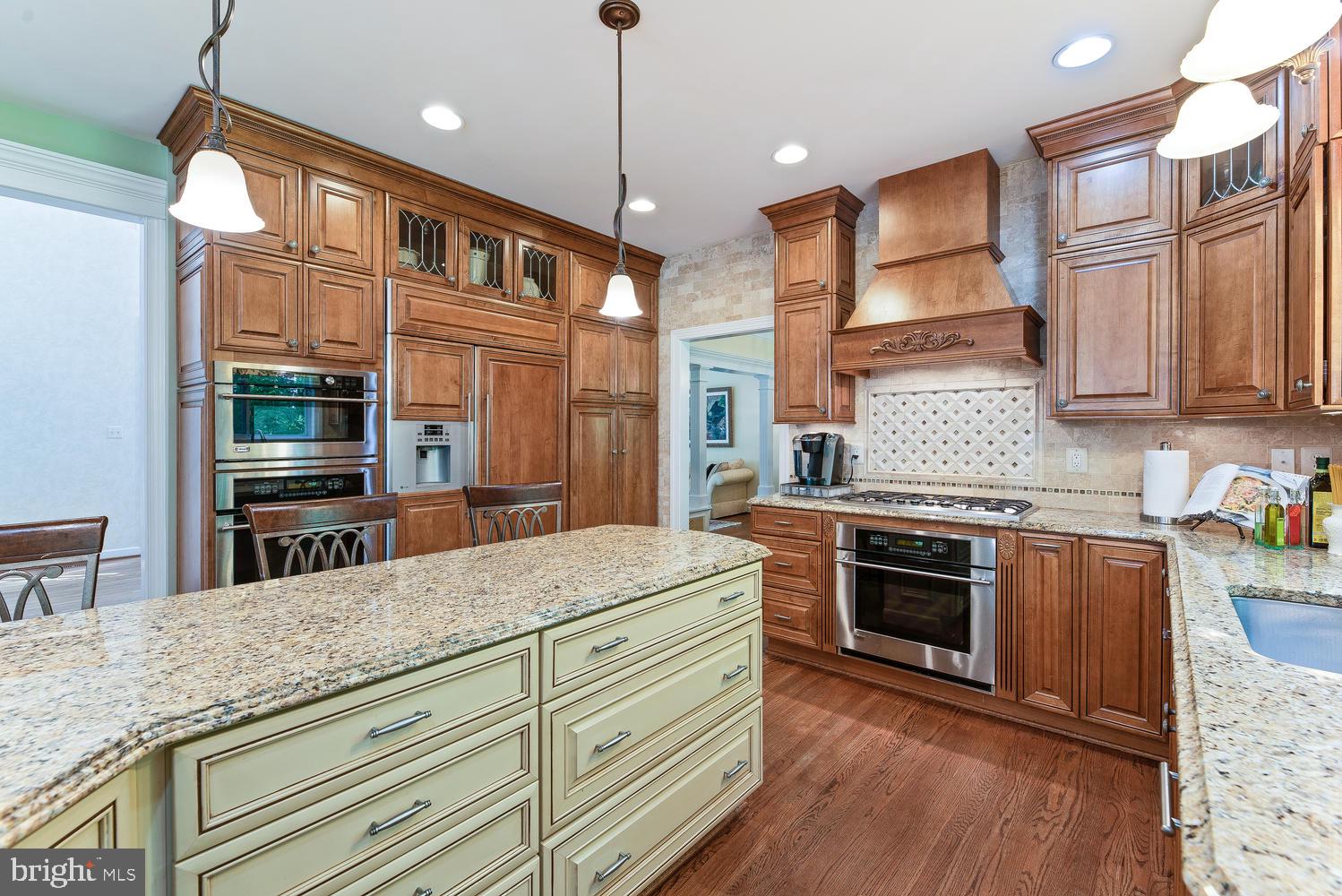 4508 Random Ridge Circle Olney, MD 20832 - Photo 6 of 41 Kitchen