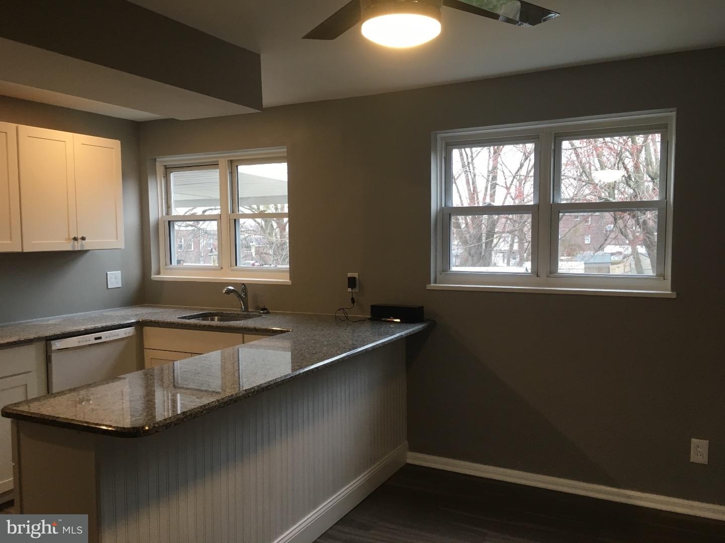 720 Grant Road Folcroft, PA 19032 - Photo 11 of 25 Dining Room