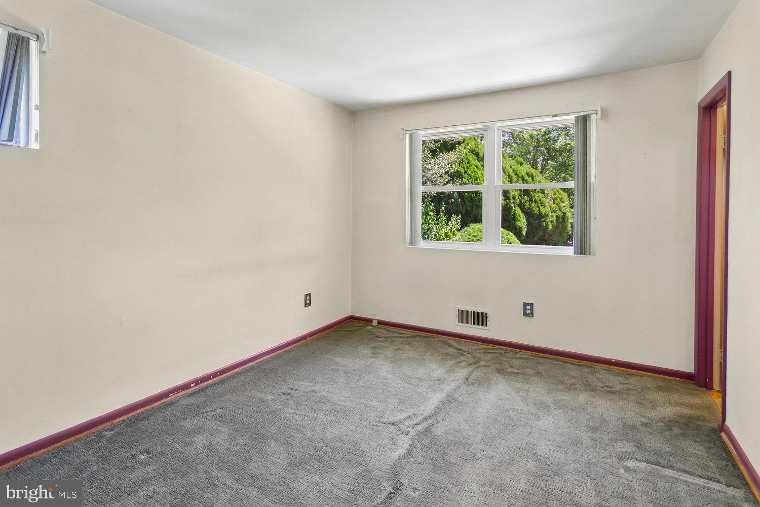 902 Malta Lane Silver Spring, MD 20901 - Photo 22 of 53 Primary Bedroom