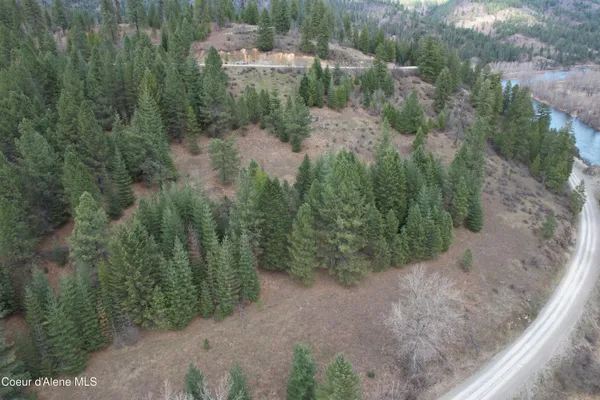 $230,000 | Nka Nka Milwaukee Road, Calder, ID 83808