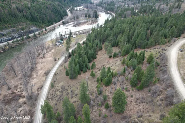 $230,000 | Nka Nka Milwaukee Road, Calder, ID 83808