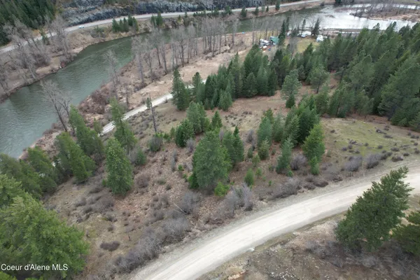 $230,000 | Nka Nka Milwaukee Road, Calder, ID 83808