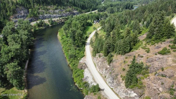 $230,000 | Nka Nka Milwaukee Road, Calder, ID 83808
