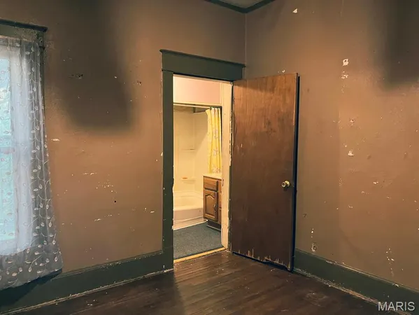 $37,500 | 324 West Main Street, Essex, MO 63846