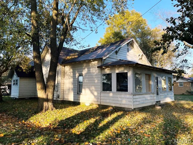 $37,500 | 324 West Main Street, Essex, MO 63846