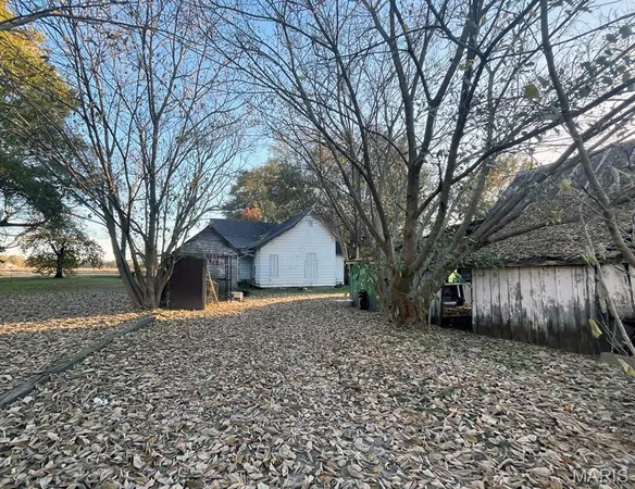 $37,500 | 324 West Main Street, Essex, MO 63846