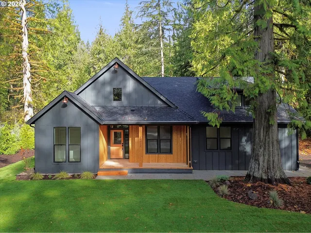 $799,000 | 24512 East Bright Avenue, Welches, OR 97067