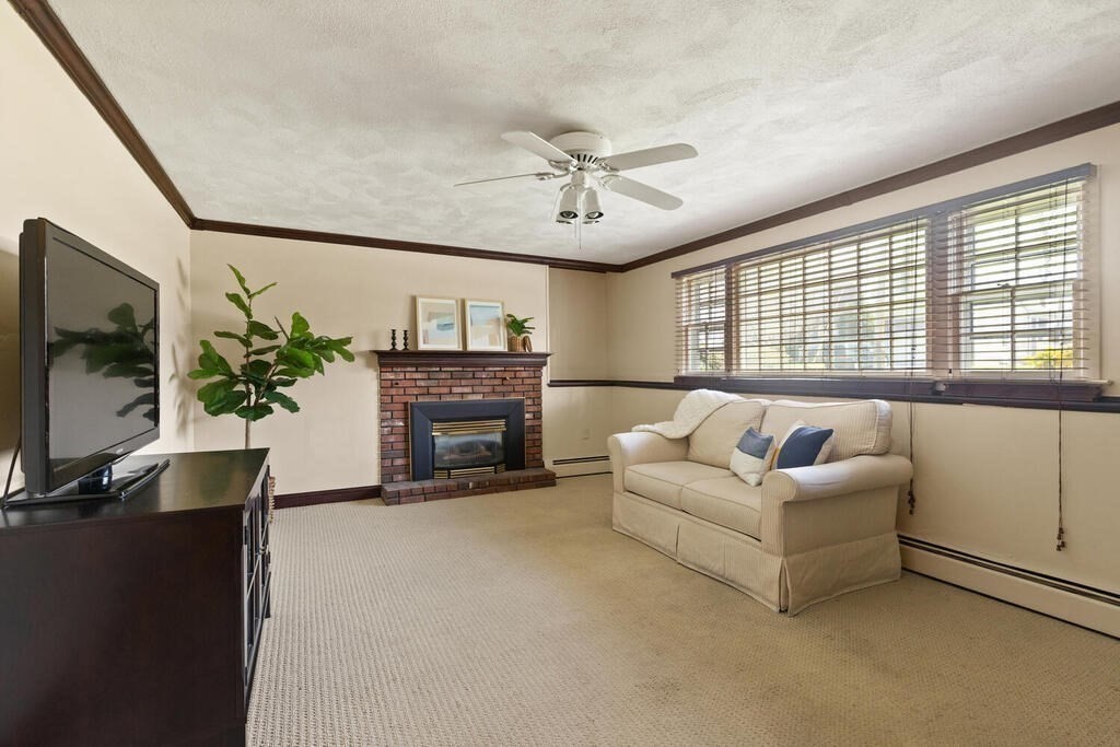 55 Red Gate Lane Reading, MA 01867 - Photo 25 of 34