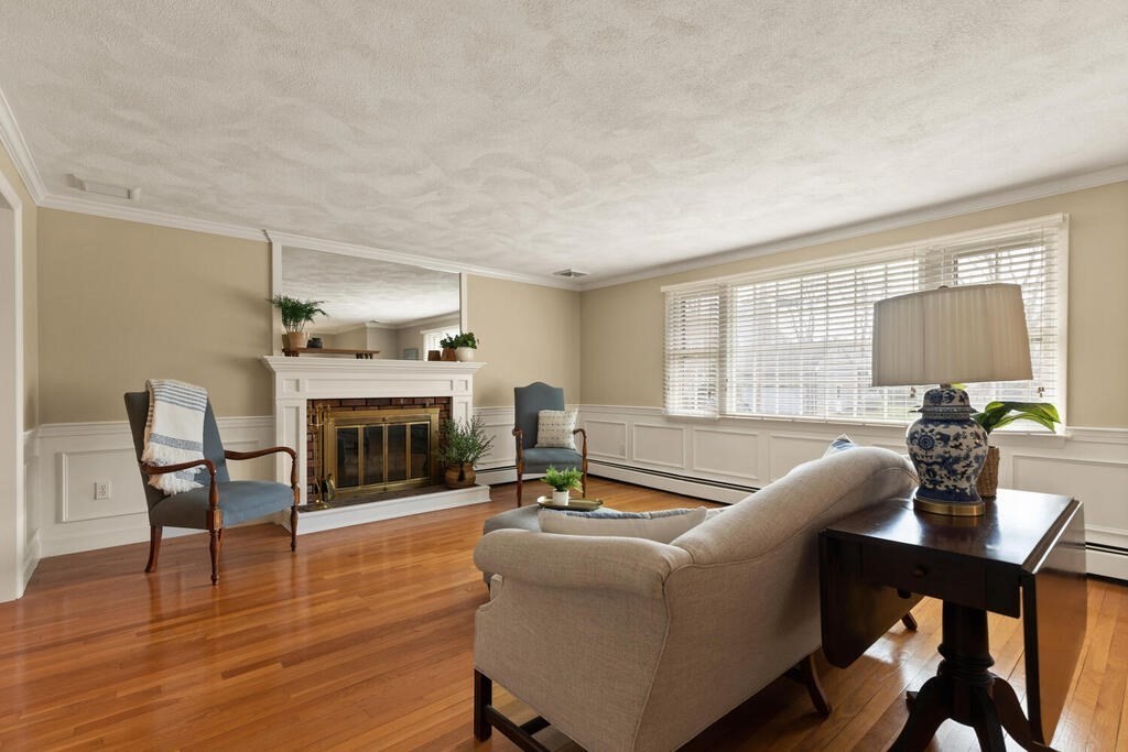 55 Red Gate Lane Reading, MA 01867 - Photo 6 of 34