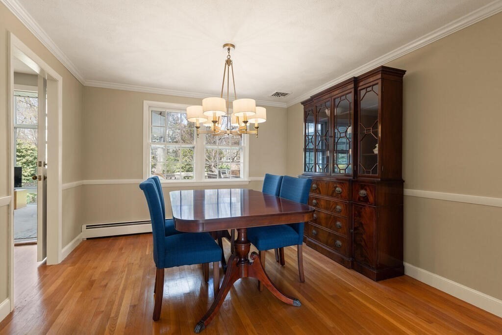 55 Red Gate Lane Reading, MA 01867 - Photo 10 of 34