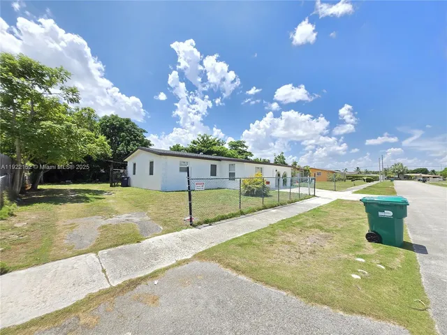 $3,500 | 10730 Southwest 149th Terrace, Miami, FL 33176