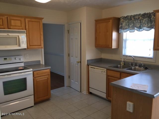 175 East Ridge Court Jacksonville, NC 28540 - Photo 16 of 31 IMG_1590