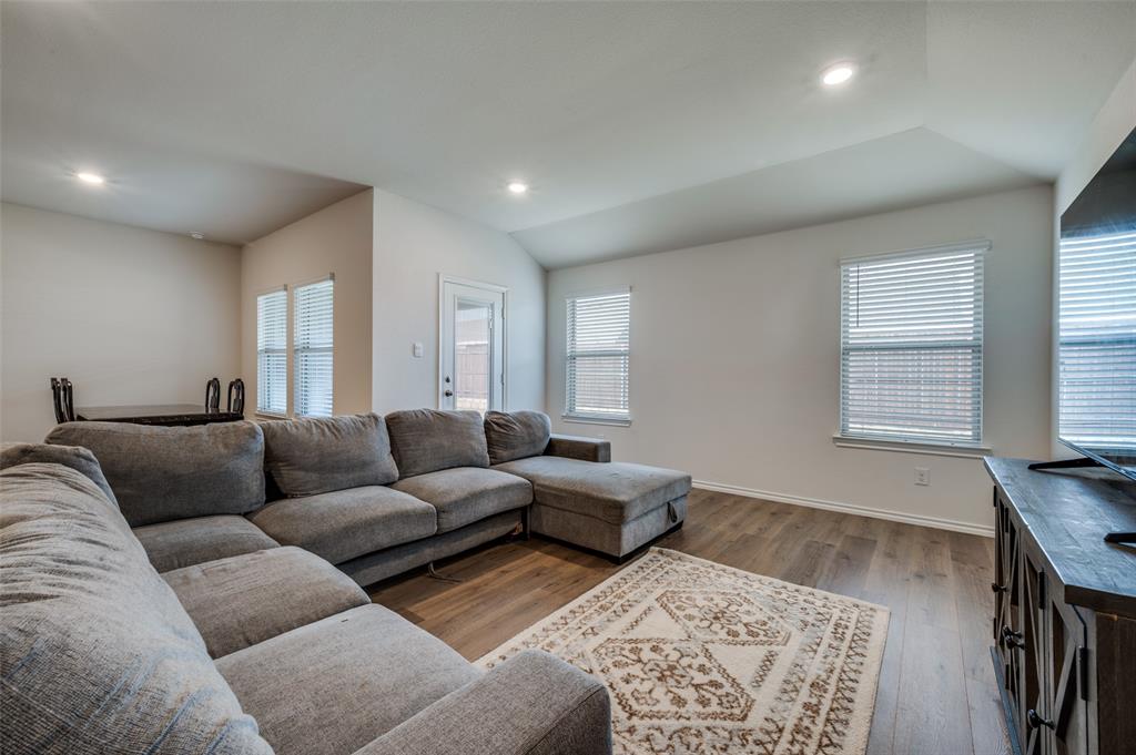 812 Primrose Lane Pilot Point, TX 76258 - Photo 10 of 23 a living room with furniture and a window