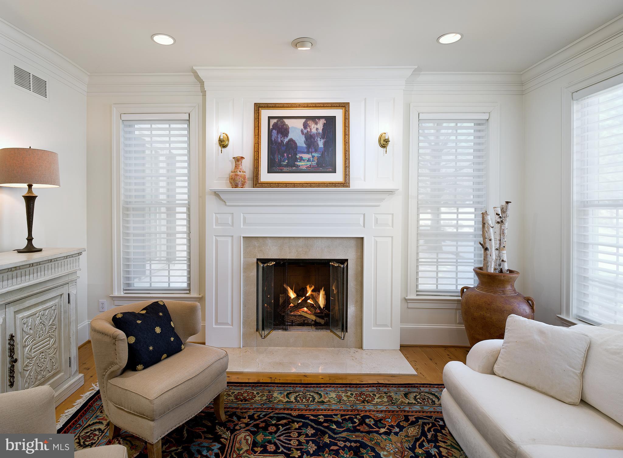 1021 Whitegate Road Wayne, PA 19087 - Photo 19 of 48 Living Room